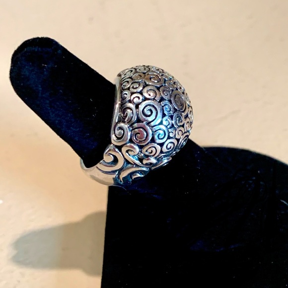 🔥NeW🔥 Artisan Crafted .925 Genuine Sterling Silver Dome Ring - Size 5✨✨✨ - Picture 3 of 9